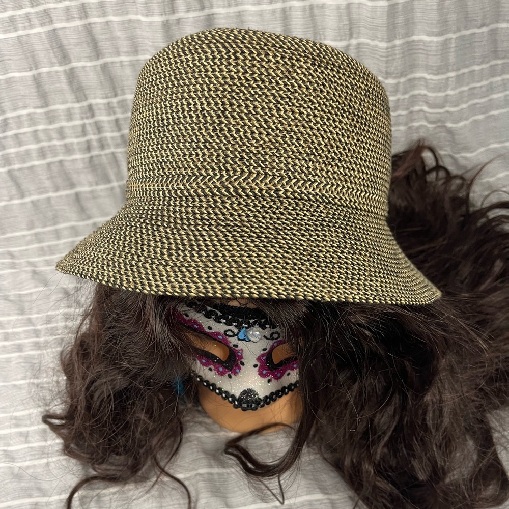 Summer bucket hat